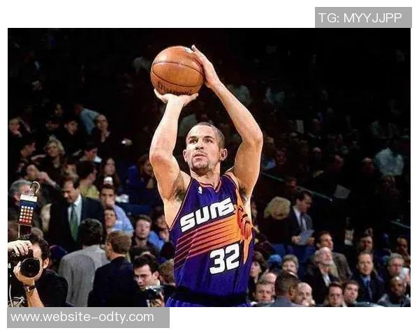 基德赞拉塞尔投篮精准与组织能力出色展现实力的完美结合 基德赞拉塞尔投篮精准与组织能力出色展现实力的完美结合